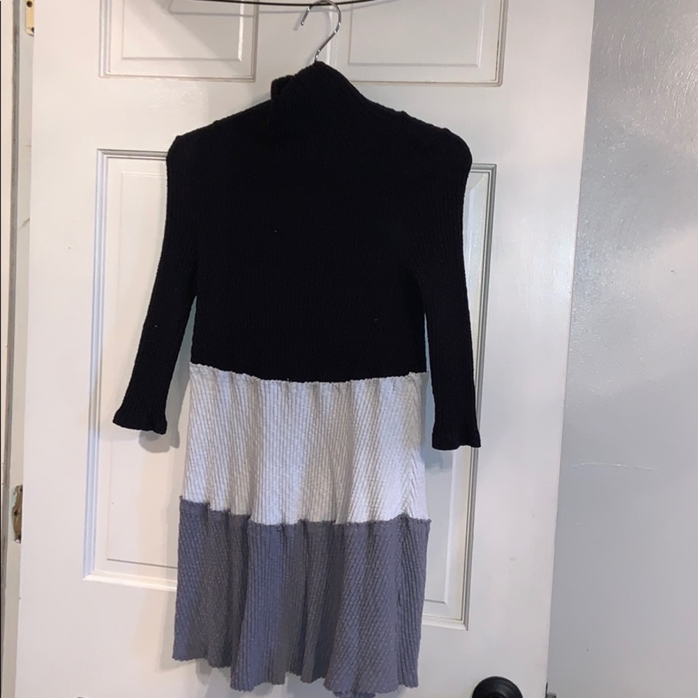 Black gray white H&M turtle neck dress size XS